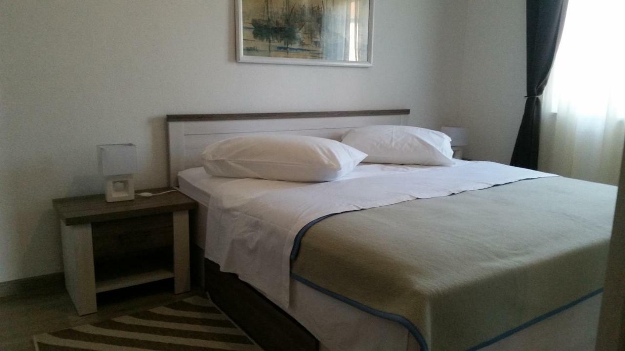 Apartments Anaivana Τρογκίρ Εξωτερικό φωτογραφία