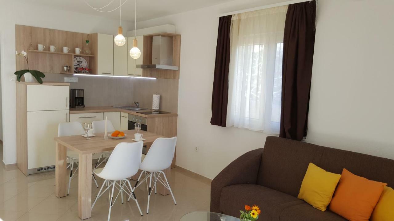 Apartments Anaivana Τρογκίρ Εξωτερικό φωτογραφία