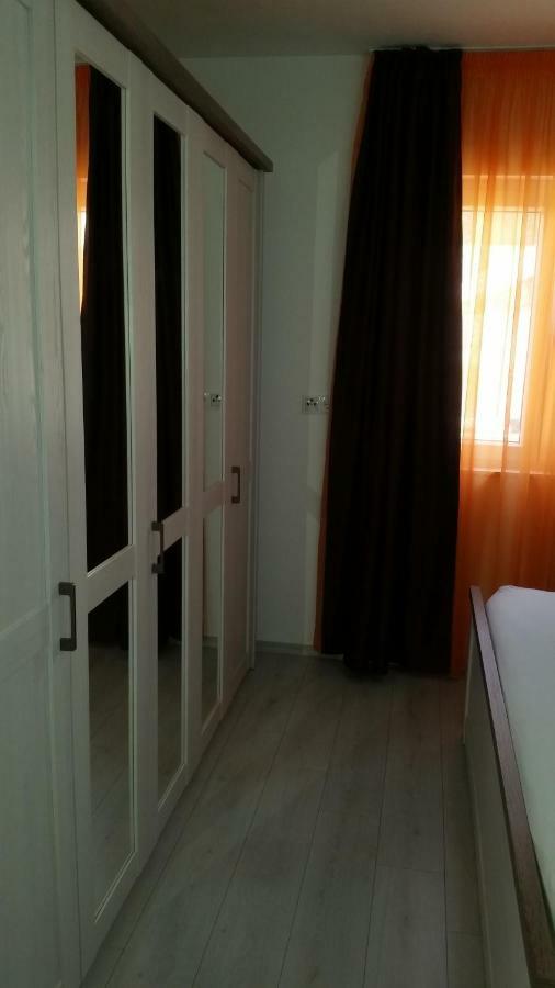 Apartments Anaivana Τρογκίρ Εξωτερικό φωτογραφία