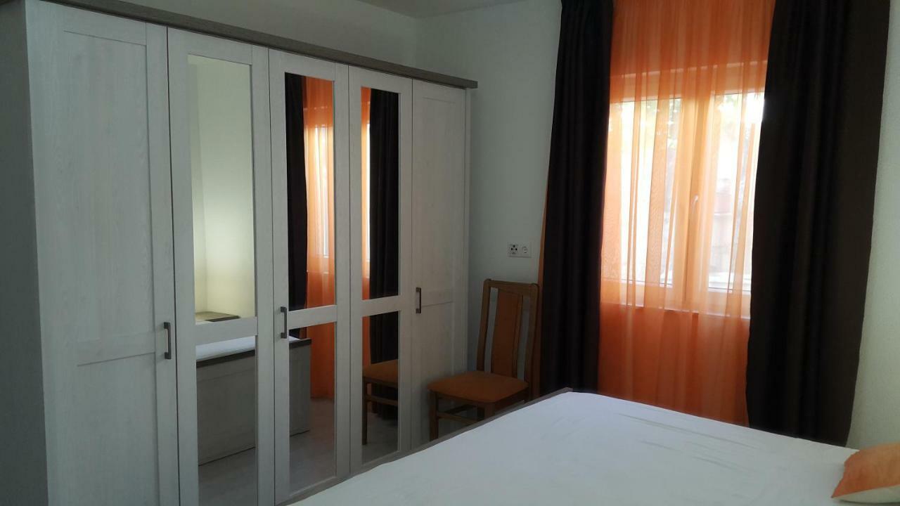 Apartments Anaivana Τρογκίρ Εξωτερικό φωτογραφία